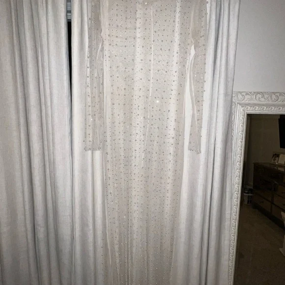 Long sleeve pearl maxi cover up dress - Picture 3 of 4